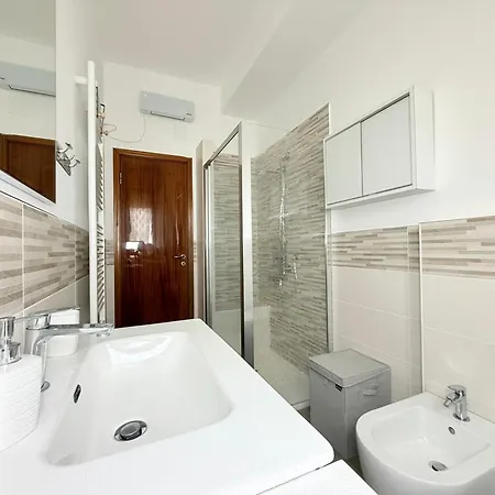 Se283 - Senigallia, Quadrilocale Con Posto Auto E Balcone
